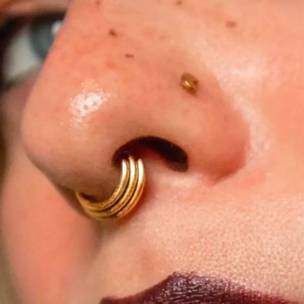 Classic Tattoo Berlin: Tattoo - Piercing - Zahnschmuck