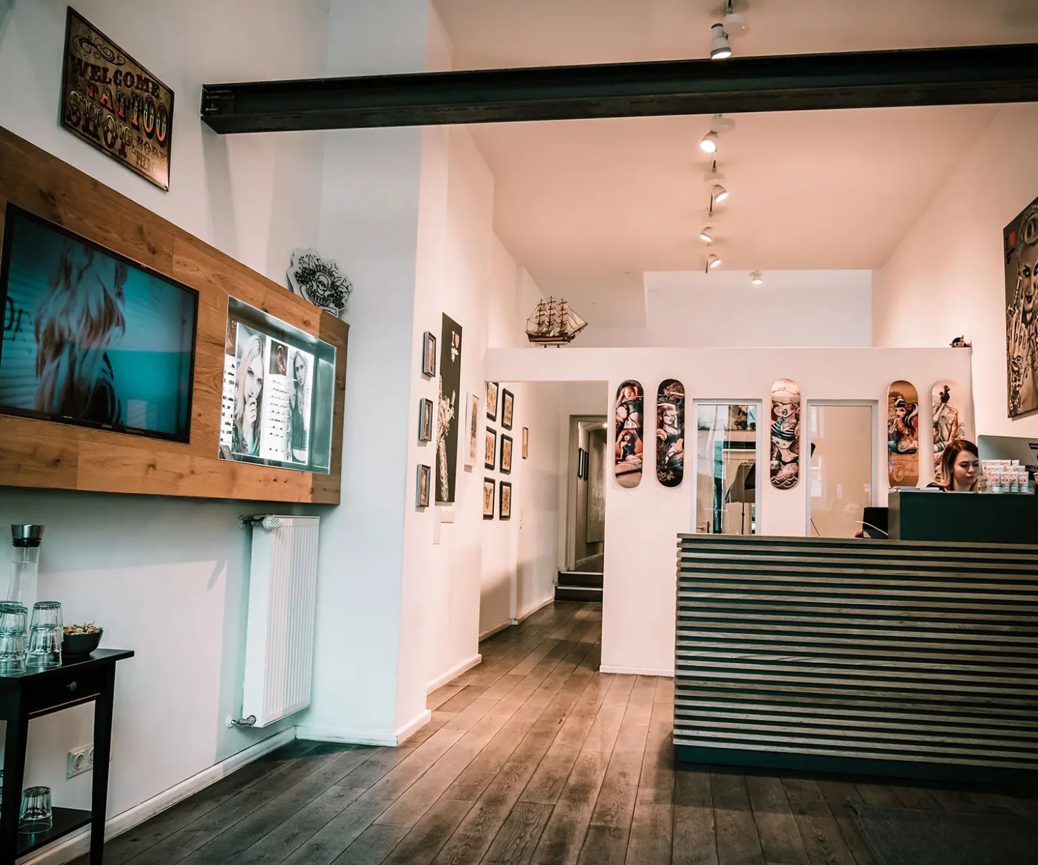 Classic Tattoo: Tattoos, Piercings und Zahnschmuck in Berlin und Brandenburg